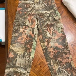 Red Head Camo Pants. Youth Small.